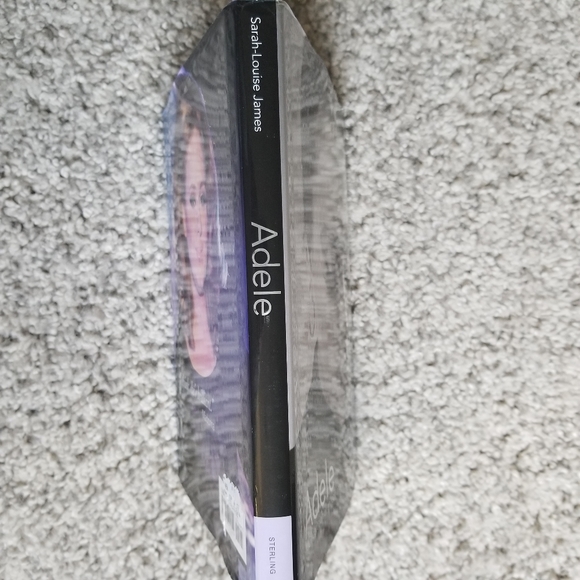 Adele written by Sarah-louise James hardcover book - Picture 4 of 5